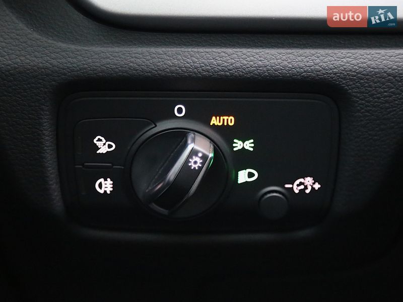 Седан Audi A3 2017 в Киеве фото 28 Седан Audi A3 2017 в Киеве