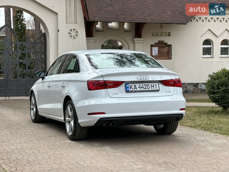 Седан Audi A3 2013 в Киеве