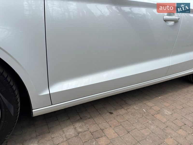 Седан Audi A3 2013 в Киеве