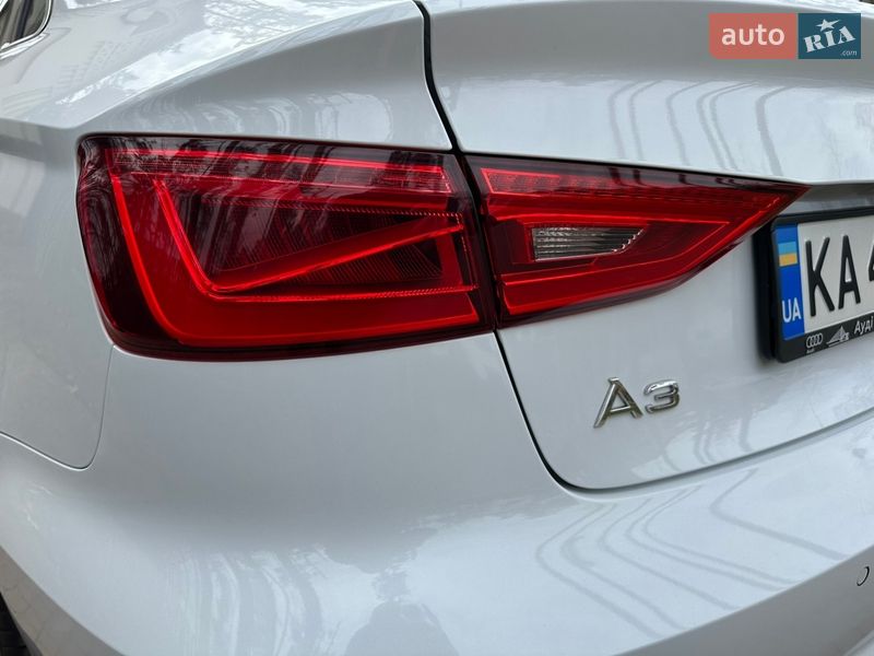 Седан Audi A3 2013 в Киеве