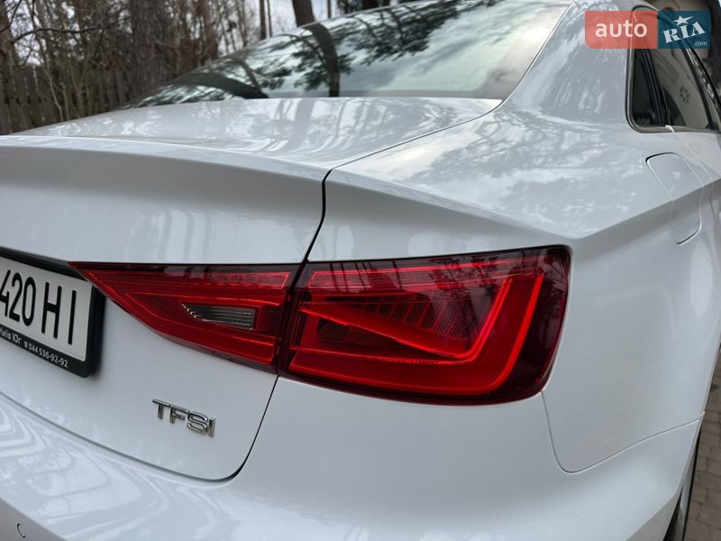 Седан Audi A3 2013 в Киеве