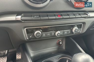 Седан Audi A3 2013 в Киеве