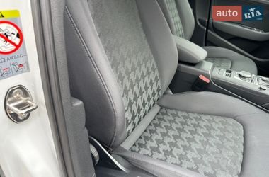 Седан Audi A3 2013 в Киеве