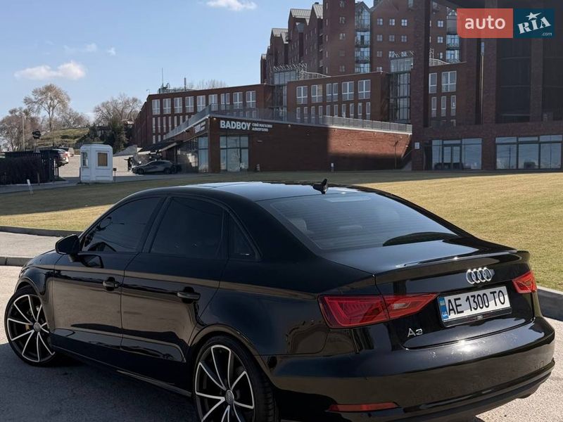 Седан Audi A3 2014 в Днепре
