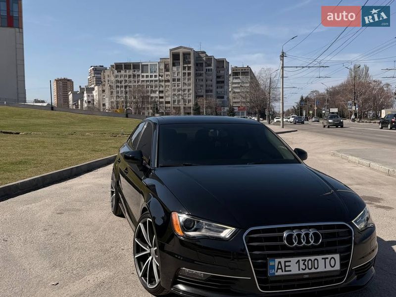 Седан Audi A3 2014 в Днепре