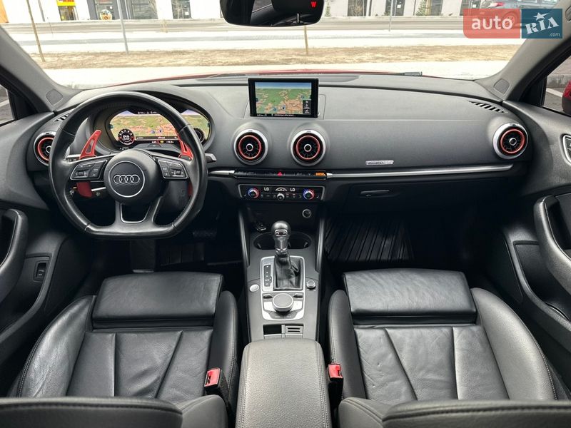 Седан Audi A3 2017 в Рівному