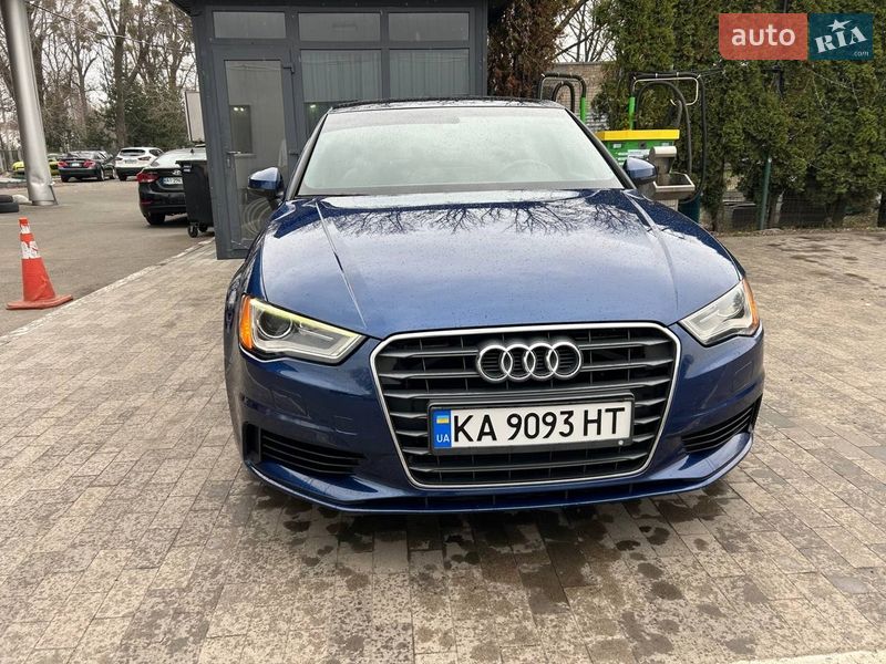 Седан Audi A3 2014 в Киеве