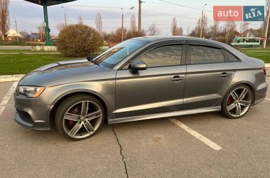 Седан Audi A3 2015 в Кременчуге Седан Audi A3 2015 в Кременчуге