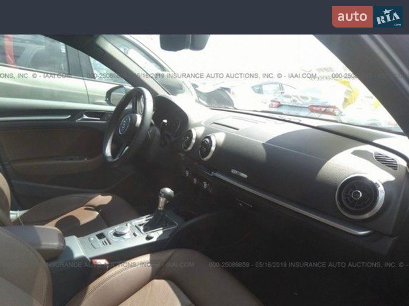 Седан Audi A3 2017 в Киеве