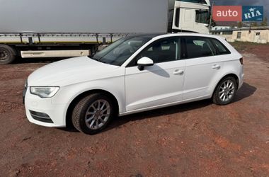Хэтчбек Audi A3 2015 в Львове