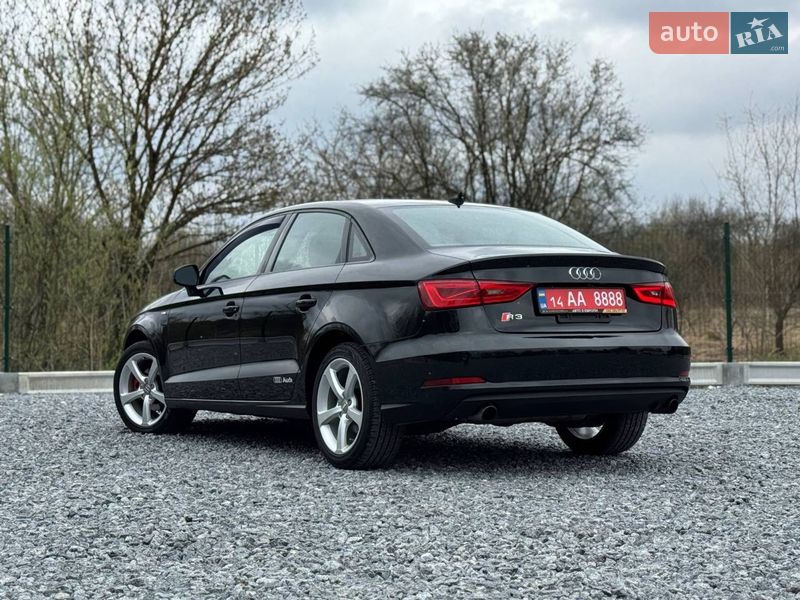 Седан Audi A3 2016 в Дрогобичі