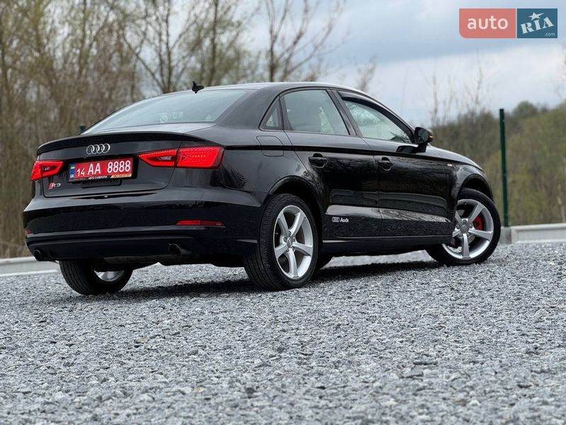 Седан Audi A3 2016 в Дрогобичі