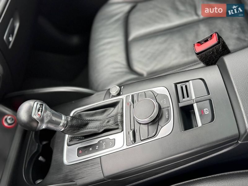 Седан Audi A3 2016 в Дрогобичі