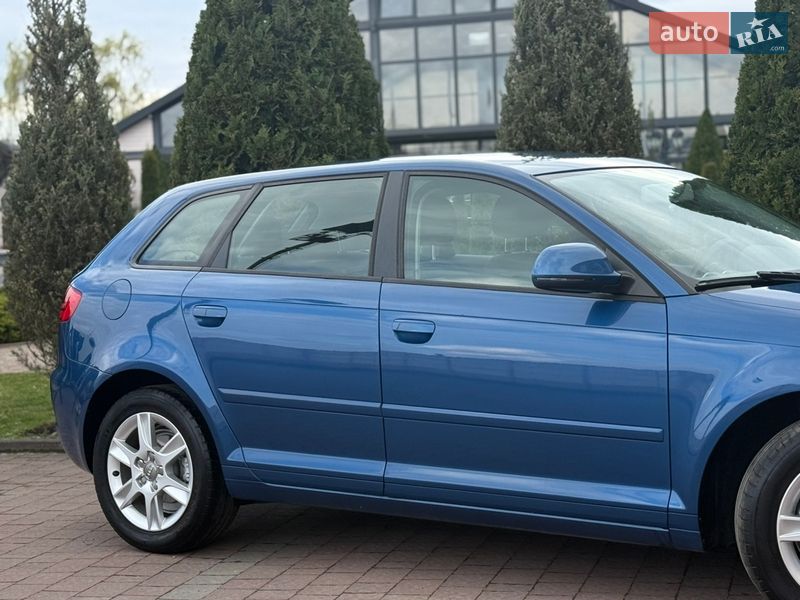 Хетчбек Audi A3 2009 в Стрию
