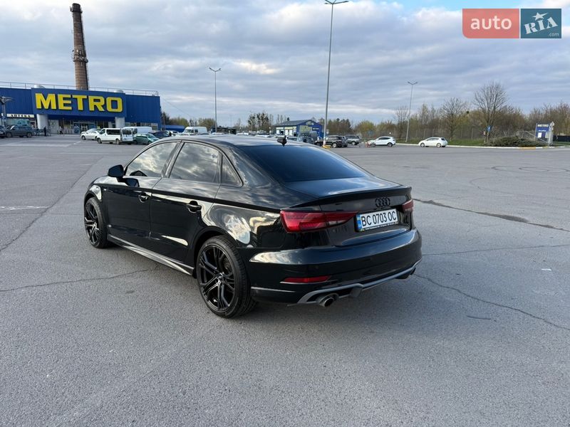 Седан Audi A3 2016 в Львові