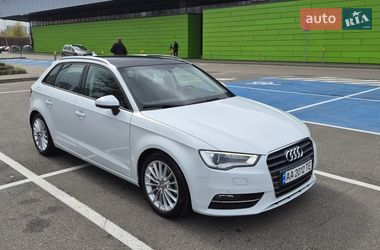 Хэтчбек Audi A3 2016 в Киеве