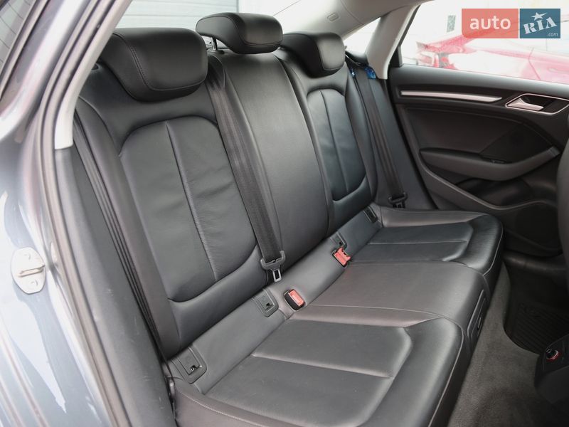 Седан Audi A3 2015 в Киеве