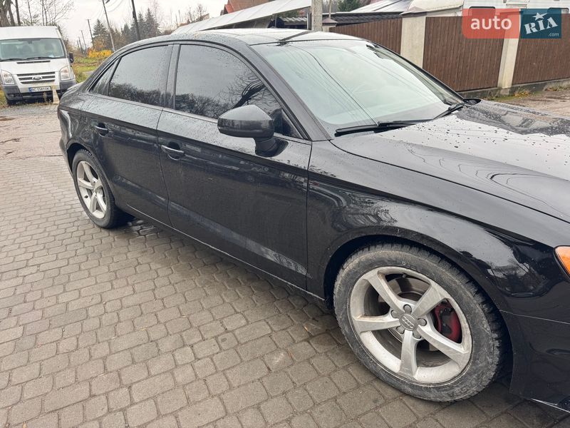 Седан Audi A3 2016 в Львові