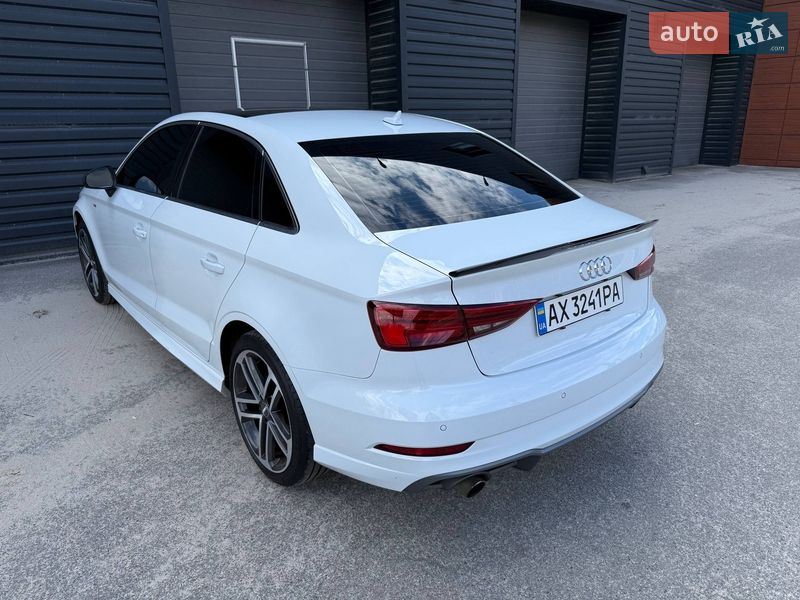 Седан Audi A3 2016 в Харкові