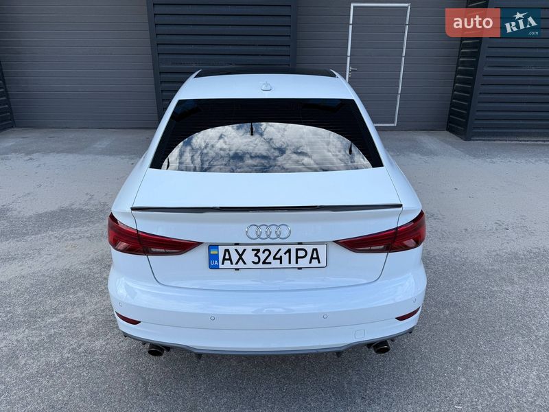 Седан Audi A3 2016 в Харкові
