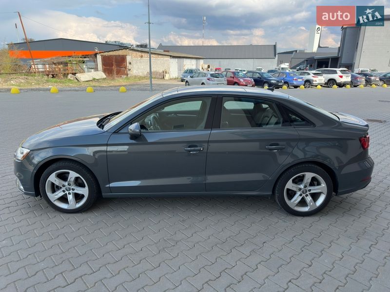Седан Audi A3 2017 в Киеве