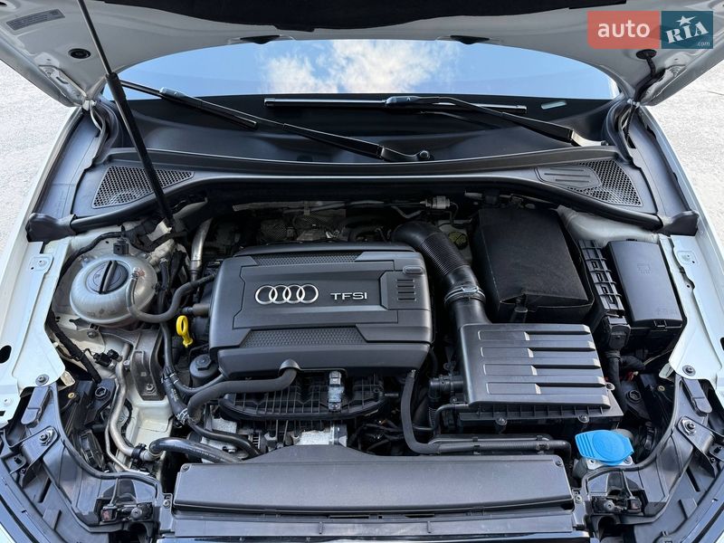 Седан Audi A3 2016 в Харкові