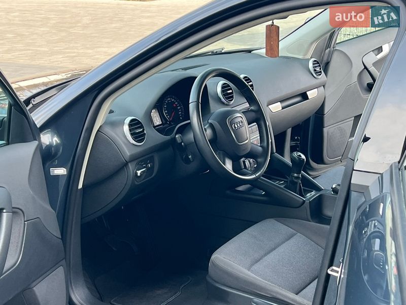 Хетчбек Audi A3 2011 в Луцьку