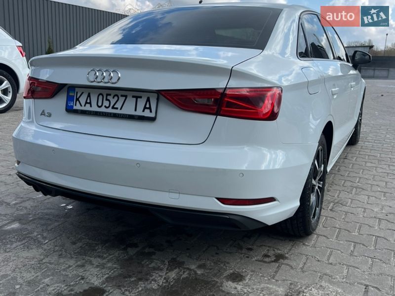 Седан Audi A3 2016 в Фастове