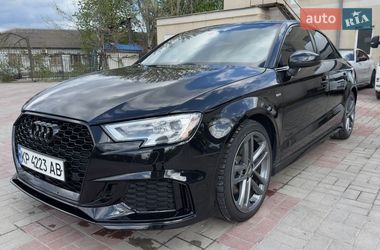 Седан Audi A3 2016 в Запоріжжі
