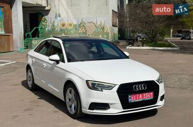 Седан Audi A3 2016 в Ровно
