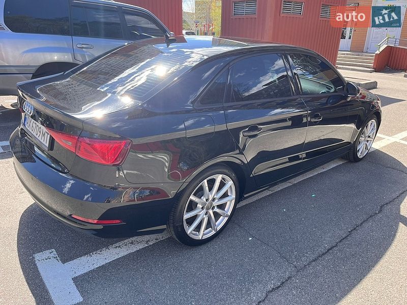 Седан Audi A3 2015 в Харькове