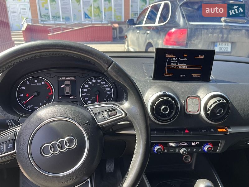 Седан Audi A3 2015 в Харькове