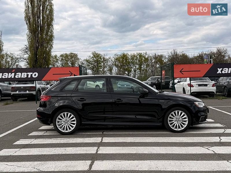 Хэтчбек Audi A3 2017 в Одессе
