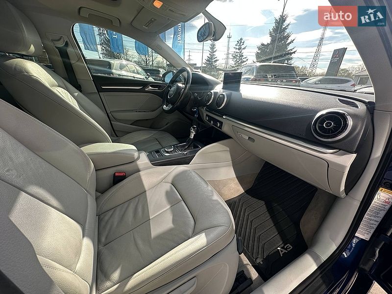 Седан Audi A3 2014 в Черновцах