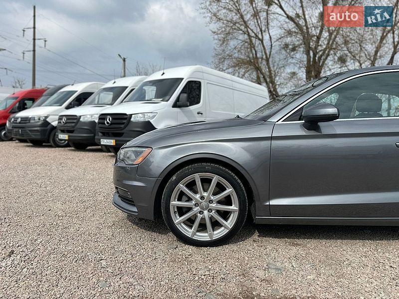 Седан Audi A3 2015 в Ровно