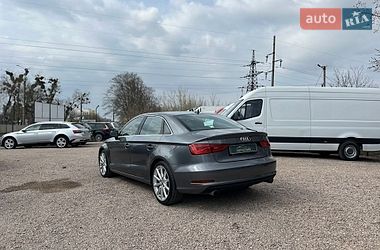 Седан Audi A3 2015 в Ровно
