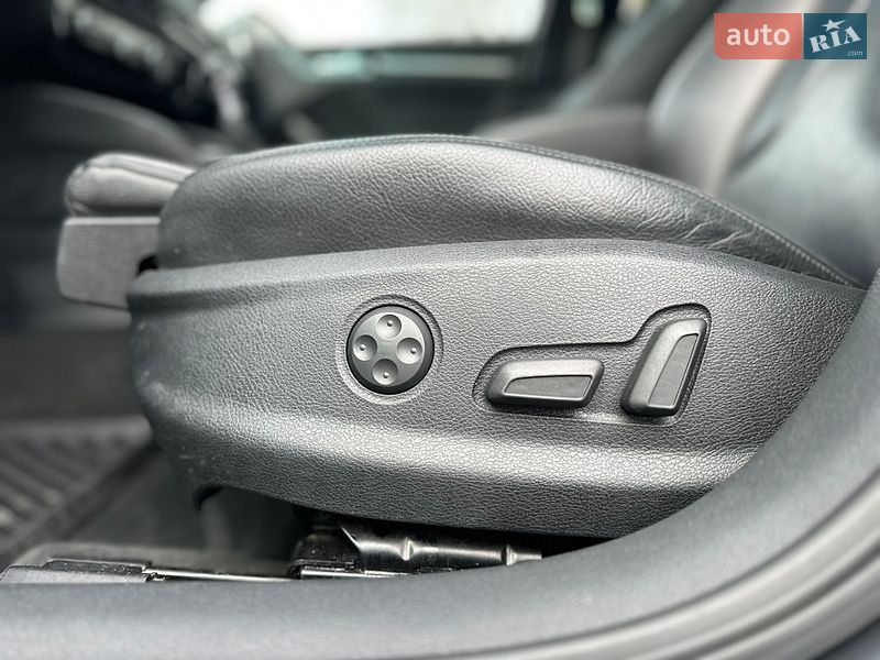 Седан Audi A3 2015 в Ровно