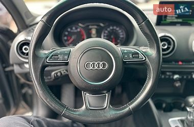Седан Audi A3 2015 в Ровно