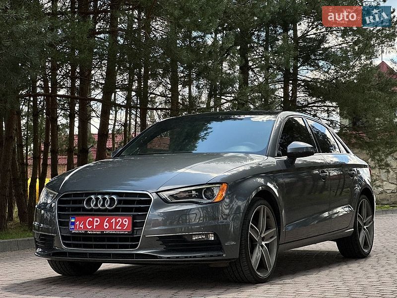Седан Audi A3 2016 в Львові