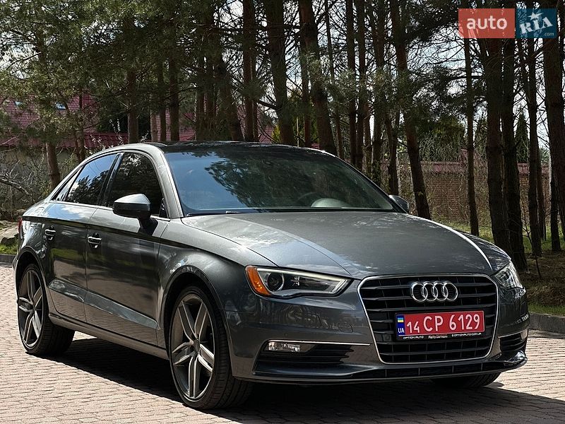 Седан Audi A3 2016 в Львові