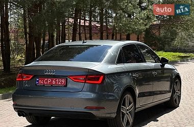 Седан Audi A3 2016 в Львові