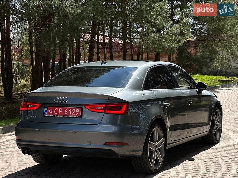 Седан Audi A3 2016 в Львові