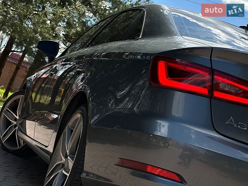 Седан Audi A3 2016 в Львові