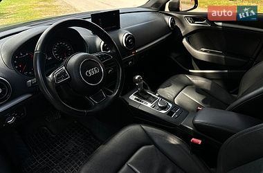 Седан Audi A3 2016 в Львові