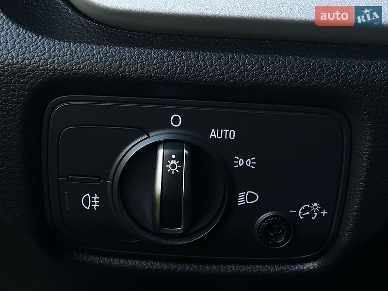 Седан Audi A3 2016 в Львові