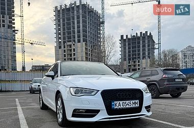 Хэтчбек Audi A3 2015 в Киеве
