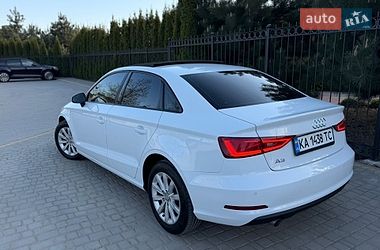 Седан Audi A3 2015 в Одессе