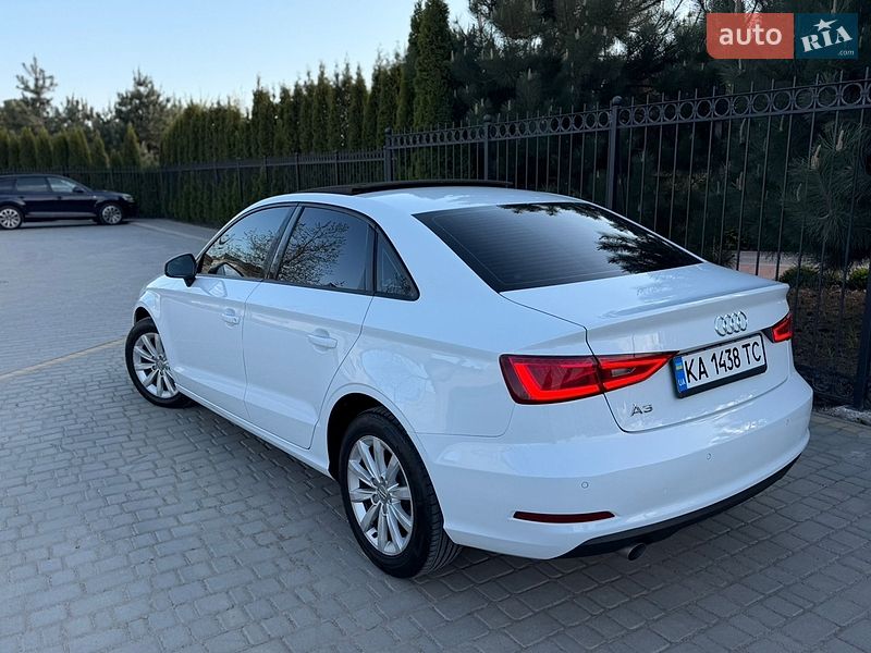 Седан Audi A3 2015 в Одессе