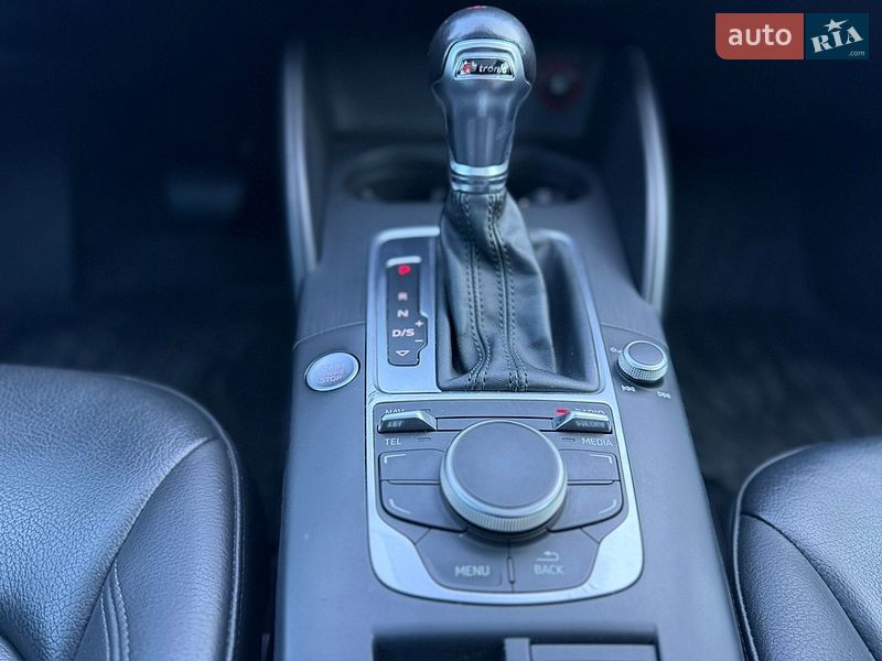 Седан Audi A3 2015 в Одессе