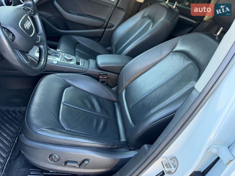 Седан Audi A3 2015 в Одессе